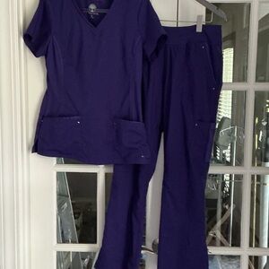 healing hands Deep Purple V-Neck Scrub Top with Pink Trim